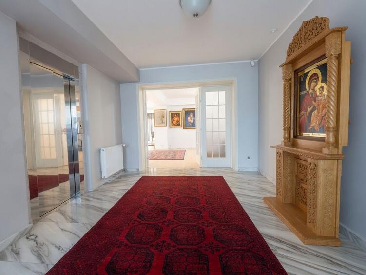 Timpuri Noi Penthouse exclusivist 290 mp