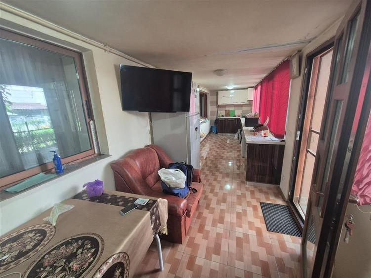 3 camere parter, balcon 27 mp, confort 1 decomandat, Obor