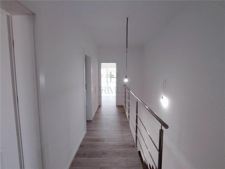 DUPLEX SPATIOS - ZONA CENTRALA - BALCON