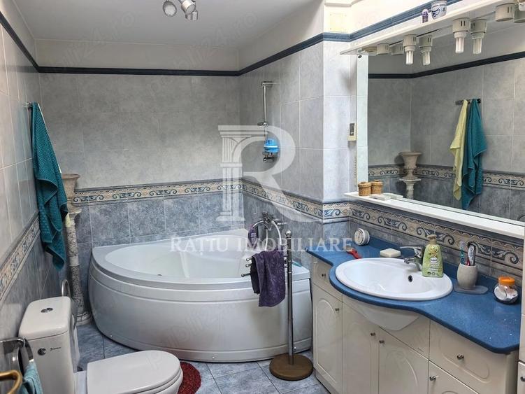 Casă cu 4 Camere de Vânzare | Decebal | Oradea
