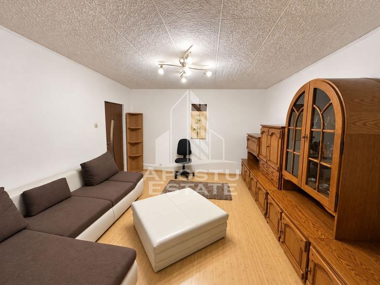 Apartament cu 3 camere, 2 bai, 2 balcoane, Garaj, zona Elisabetin