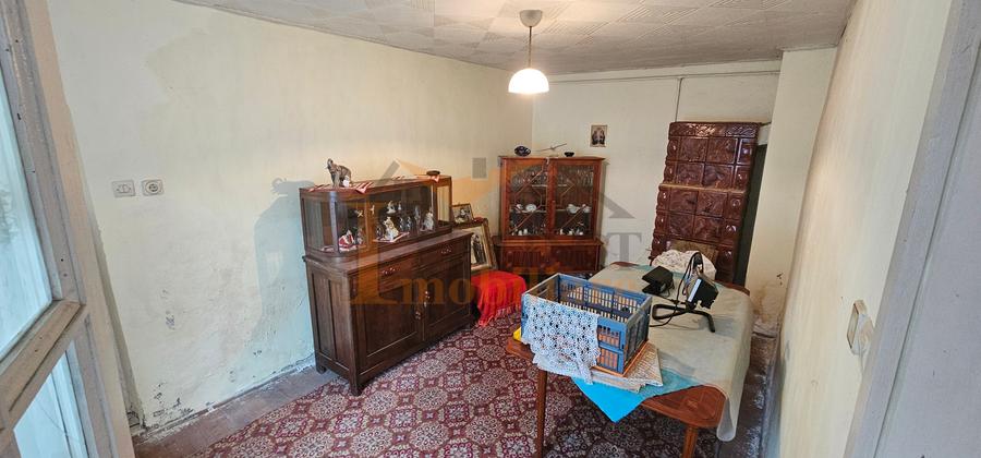 Casă in stil săsesc, 5 camere, 2500 mp teren, Bod zonă centrală.