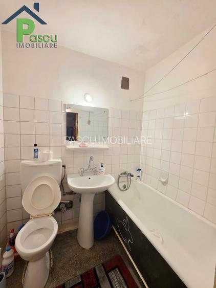 Apartament 3 camere Brancoveanu, str. Stoian Militaru, et. 2/4, 64 mp - 12