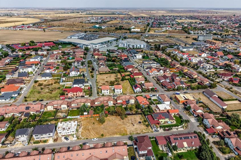Două parcele de teren disponibile | Via Carmina | Str. Cassia