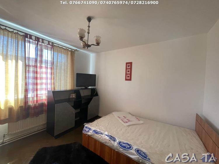 Apartament 2 Camere, Etaj 3, Strada Aleea Brandusei