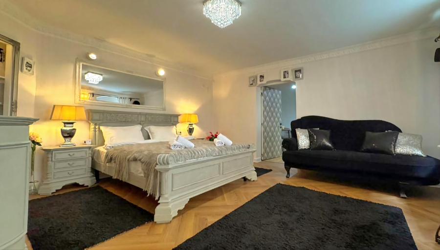 Apartament 2 camere in centrul istoric, renovat cu stil, pe strada Republicii