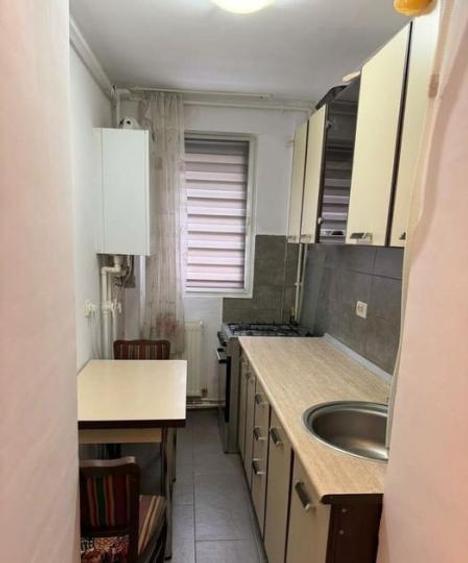Apartament 2 camere centrala termica  zona Lujerului
