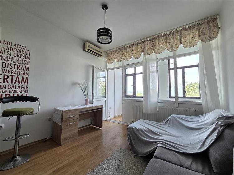 Apartament 2 Camere - Bloc 2008 - BV Socola - Granit