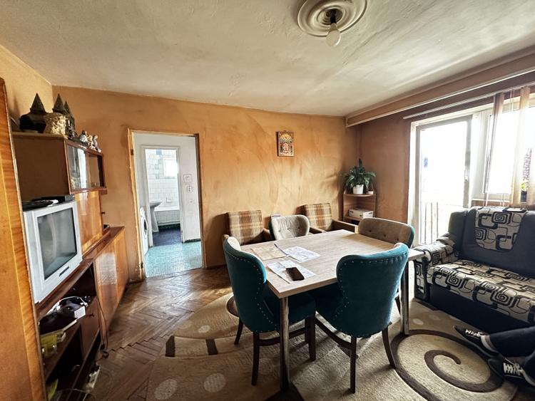 Apartament 3 Camere Vanzare CETATE Flanco Etaj 1, Nefinisat, Centrala Termopane