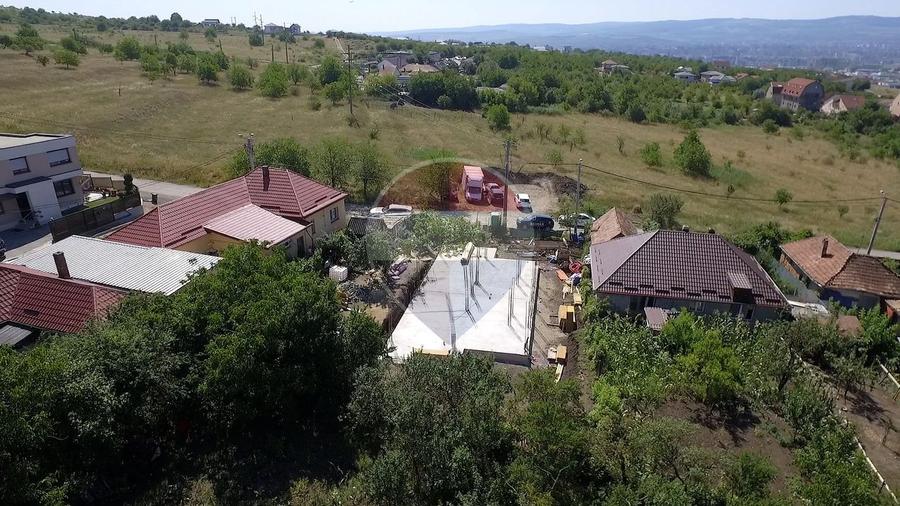 Casă cu 5 camere de vânzare în zona Iris, Comision 0%