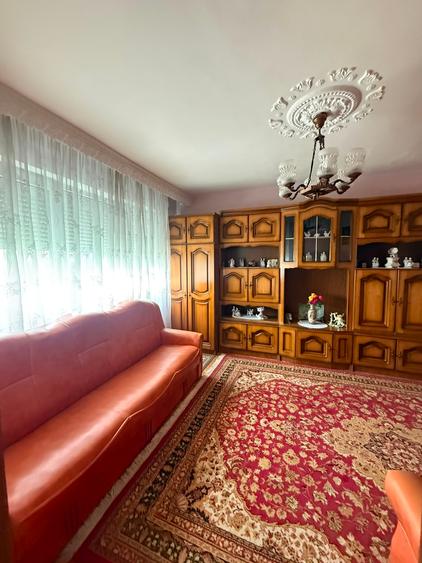 2 camere la etajul 3, centrala, termopan, izolat, zona Milcov