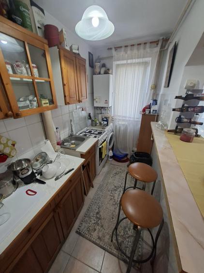 Apartament cu 2 camere, zona Alexandru cel Bun