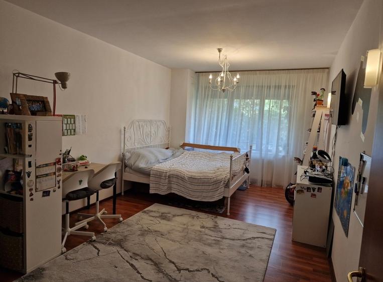 Închiriere apartament 3 camere cu 2 locuri de parcare Central Park