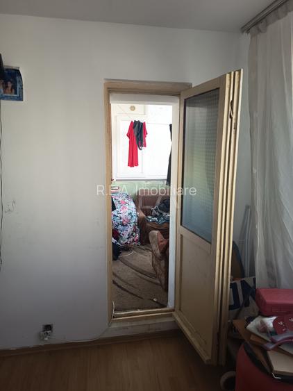 3 camere decomandat- Rahova, Buzoieni, bloc reabilitat