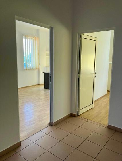 SPATIU  comercial + curte  600 mp, birouri/cabinete psihoterapie/ showroom