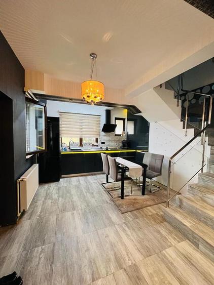 VILĂ TIP DUPLEX – PALAZU MARE VEDERE LA LAC 231000 €