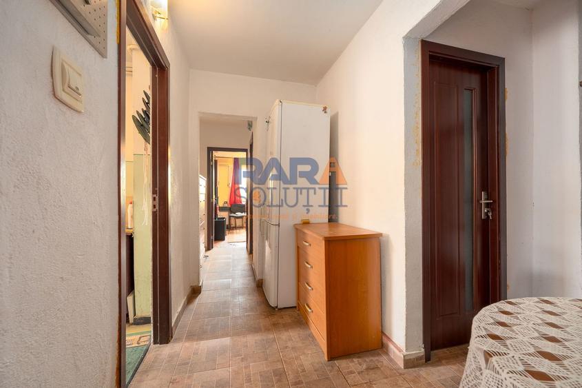 Apartament 3 camere, două băi, Bd. Roman Mușat