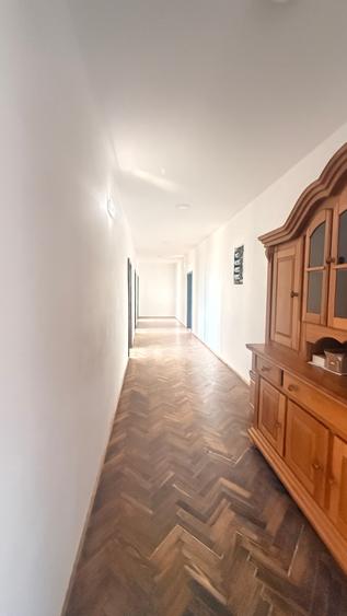 CLADIRE birouri  etaj 1 cu acces parter, zona Value Center!