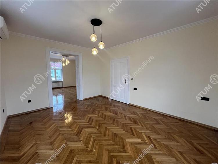 Spatiu de birouri complet renovat cu 3 camere si 2 bai zona centrala