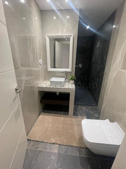 Apartament cu acces la piscina