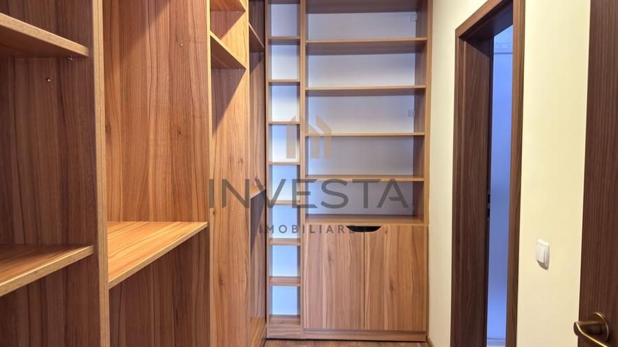 Apartament cu 3 camere, etaj intermediar, parcare, langa Iulius Mall