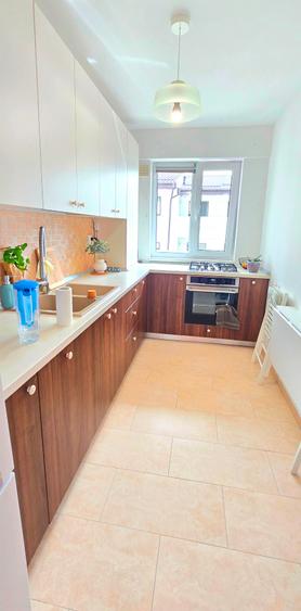 Apartament 2 camere 61 mp, et. intermediar, MOBILAT + parcare T Neculai ROND CUG