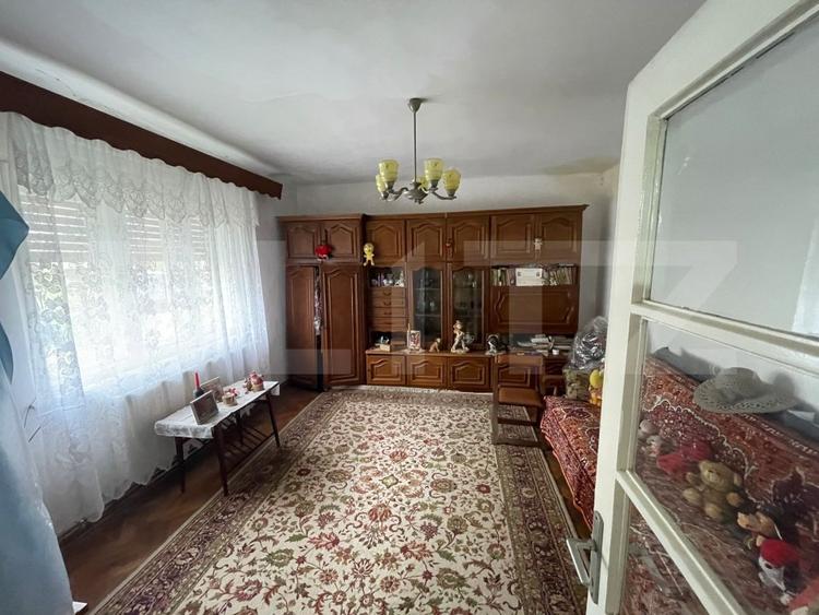 Casa de vanzare cu 4 camere, 120 mp, zona 14 Mai