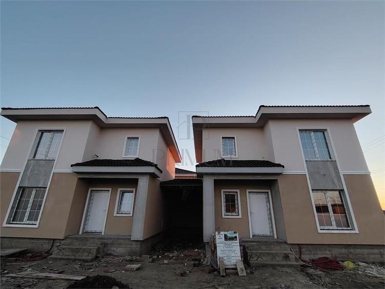 Duplex individual - bucatarie inchisa - dormitor la parter - garaj - zona excele