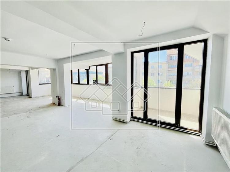 Spatiu de birouri - 413 mpu - open space - Zona Centrala