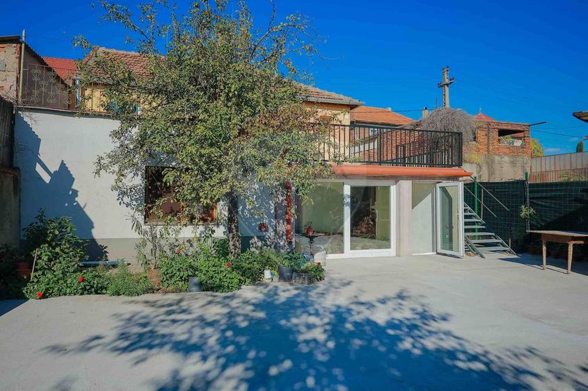 Casă cu 4 camere de vânzare în  zona Dealuri Oradea