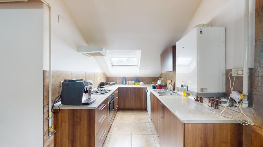 Apartament 4 Camere - Zona Complexul Studentesc - 0% COMISION - 10