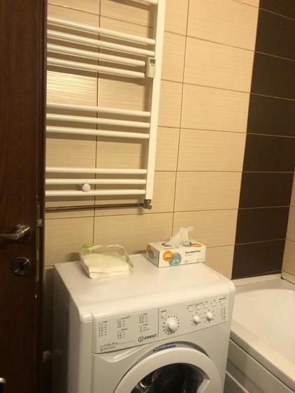 Dristor, garsoniera, bloc mixt la 2 min de metrou, renovata, libera