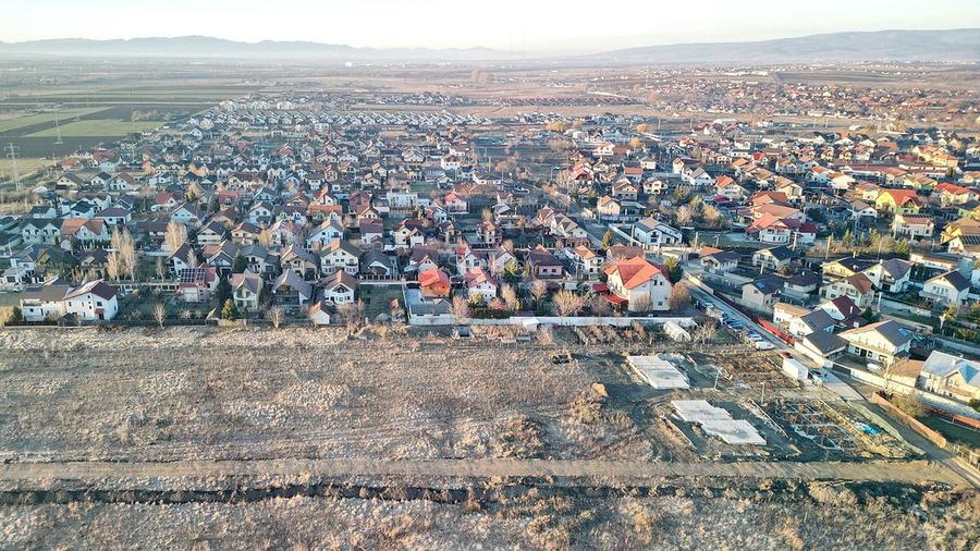 Teren intravilan cu Autorizatie de Construire