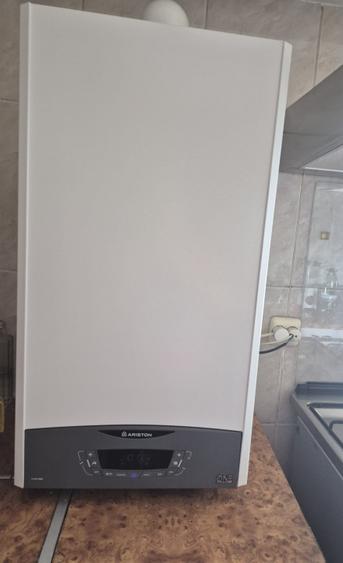 Apartament ultracentral, 3 camere, cu priveliste impresionanta, langa Mercur