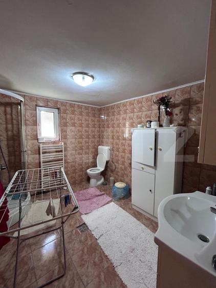 Casa de vanzare - 4 camere - 127 mp - 207 mp teren - ZONA CENTRALA
