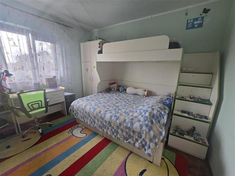Casa cu 3 camere Str Negoiu Fagaras