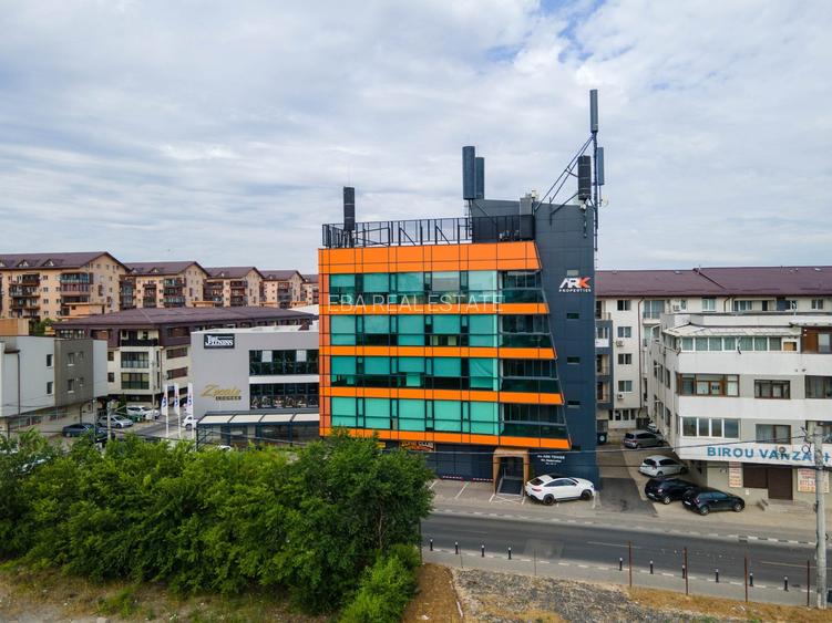 Cladire birouri si spatiu comercial , 830 mp constr, 15 locuri parcare, Chiajna - 2