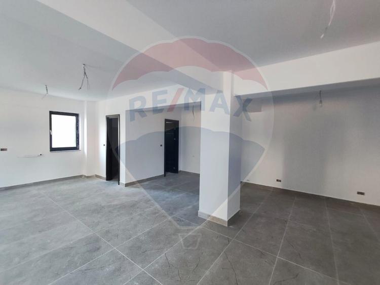 Spațiu comercial de inchiriat Burdujeni