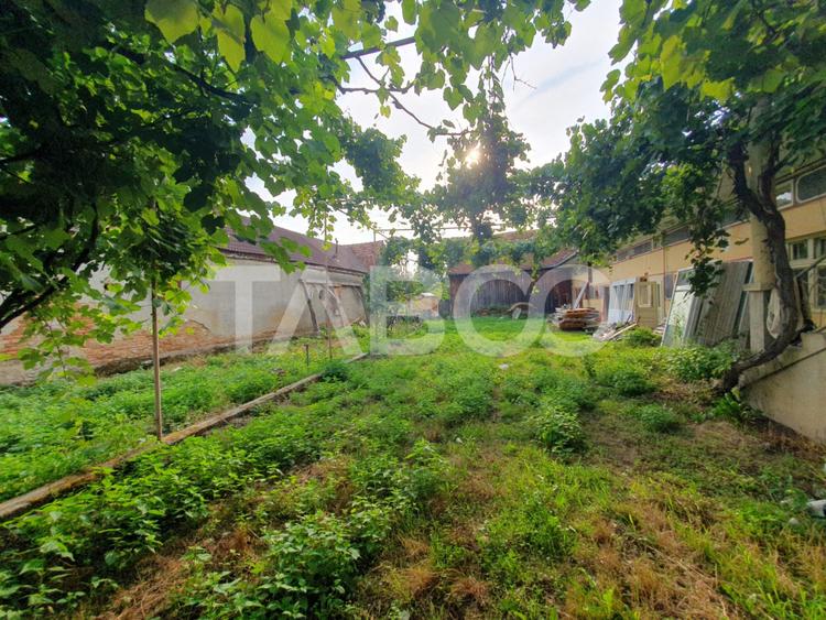 Casa de vanzare in Mandra 140 mp utili curte sura anexe 3 beciuri
