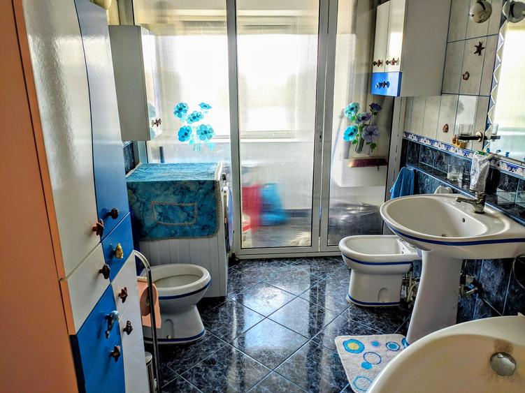 Apartament 3 camere, etaj 4/4, 52 mp utili, zona Piata Sud – Mausoleul Eroilor