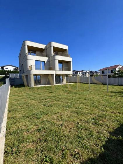 Duplex premium nZEB cu 152 mp utili si 315 mp teren Zona Voroneț