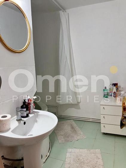 Apartament 3 camere spațios, ultracentral, etaj 4, mobilat și utilat