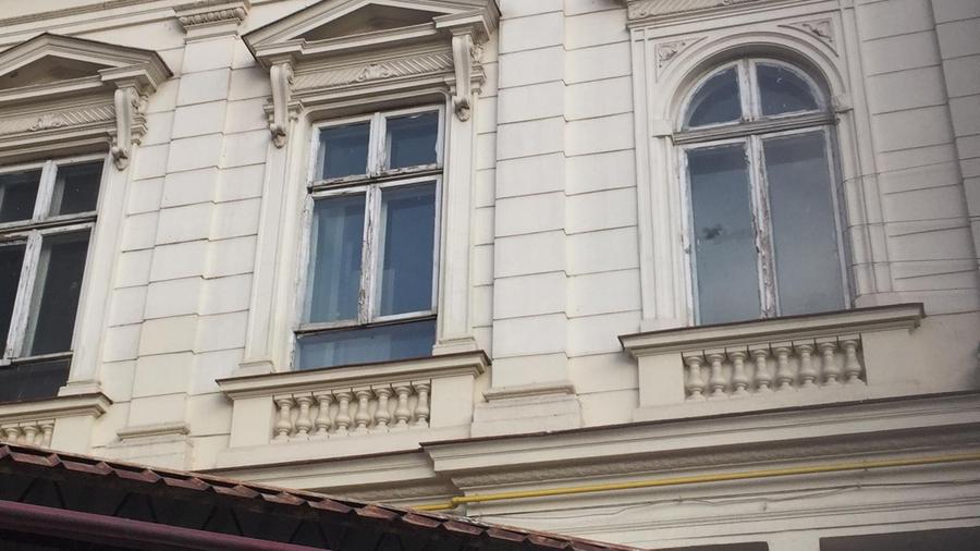 Imobil istoric de vânzare în Centrul Vechi, București. INVESTITTIE. E