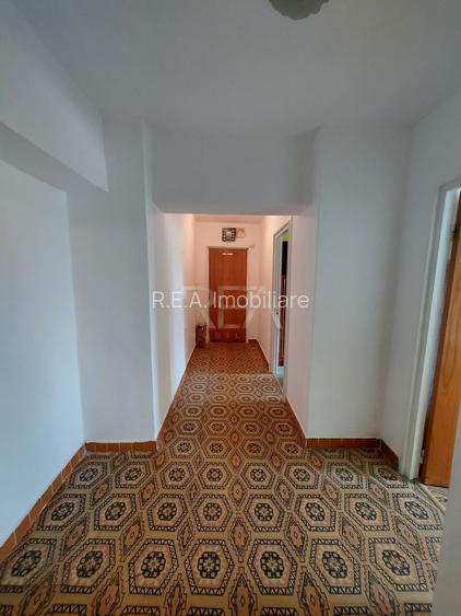 4 camere Pantelimon, et. 5, an 1976, 85 mp, anvelopat - 7