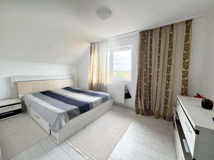 Casa noua de vanzare in Sauaieu, cu priveliste spre lac , la 20 km de Oradea