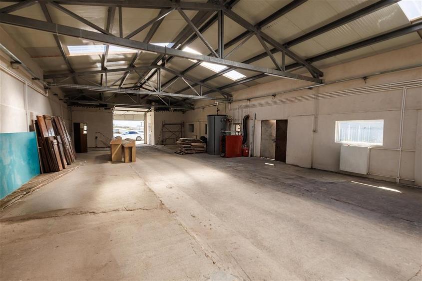 Hala Industriala Renovata + 1500 MP Teren Halchiu