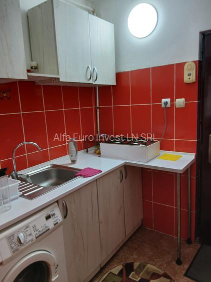 Garsoniera la inchiriere - zona Judetean - disponibila imediat - 3