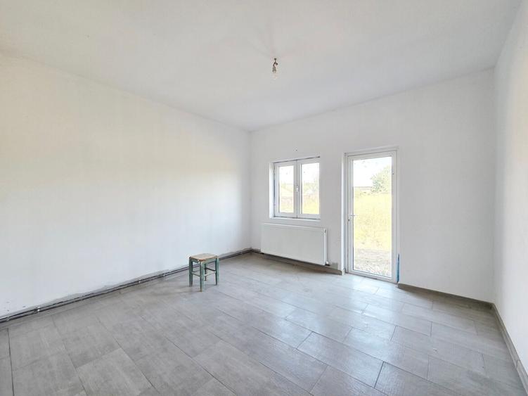 VANZARE VILA 280 MP. - TEREN 1430 MP. - STR. ROVINE - GAESTI