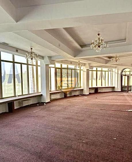 Spatiu comercial de inchiriat ultracentral etaj 1, zona Dacia, Constanta