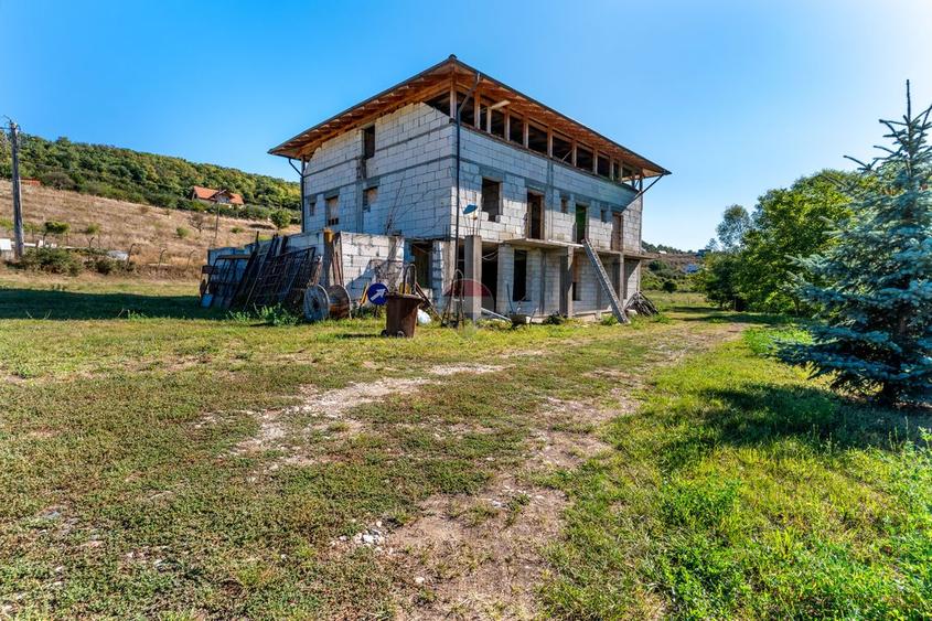 Investiție cu multiple destinații, zona Sun Garden - 18 camere